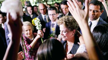 Corte incluye a Temer y Rousseff en Petrobras