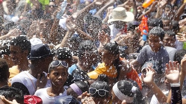 Gobierno ordena cierre de oficinas públicas por carnavales