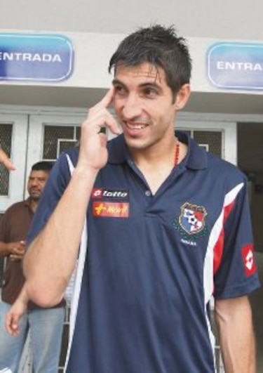 Penedo aboga por los Dely