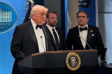 El mentalista que estaba con Trump durante el tiroteo: ‘Creí que era una bomba’