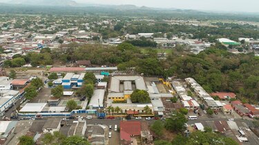 El Salvador cierra tres cárceles para construir centros de cultura