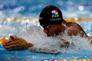 Natación: Edgar Crespo compite contra la élite en la Copa del Mundo de Doha
