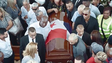 Con aplausos despiden a Eusebio Pedroza