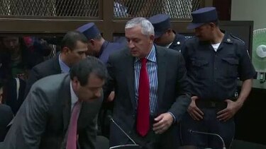 Juez dicta prisión provisional al expresidente Pérez Molina
