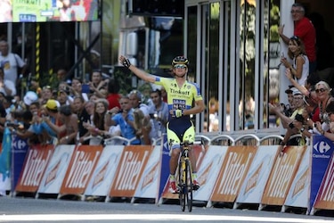 Rogers gana la etapa más larga del Tour; Nibali no cede en la cima