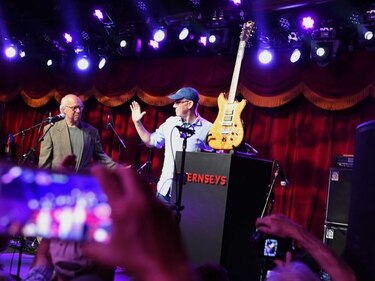 Guitarra 'Wolf' de Jerry García se vende por 1.9 millones de dólares