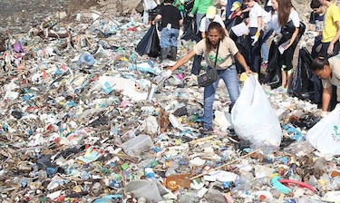 En la limpieza de playas 2015 recolectan más basura que en la jornada de 2014