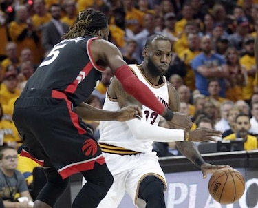 LeBron aporta 35 puntos en triunfo de los Cavaliers