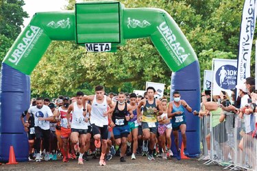 Daniel González se hace respetar en casa ganando los 10k de Veraguas Runners