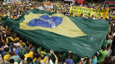 Policía de Brasil lanza nueva ronda de arrestos por corrupción en Petrobras