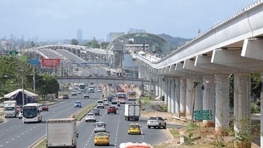 Deuda crece $2,710 millones