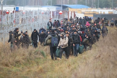Presidente Biden expresa ‘gran preocupación por la crisis en frontera Polonia-Bielorrusia
