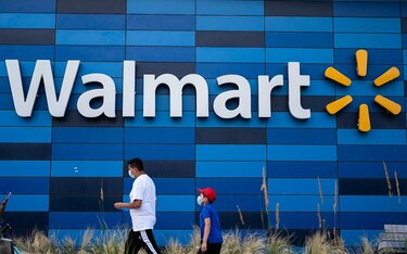 California demanda a Walmart por contaminación con residuos tóxicos