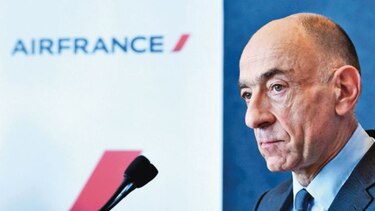 CEO de Air France amenaza con renuncia si sigue la huelga