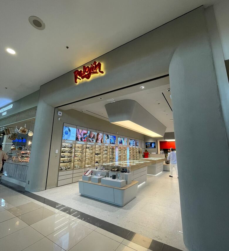 Relojín Multiplaza reabre sus puertas con un nuevo concepto de tienda: más moderno, intuitivo y lleno de estilo