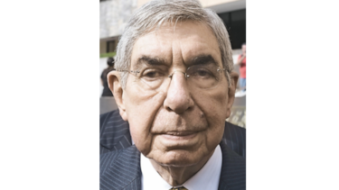 Óscar Arias declara por denuncias de acoso sexual