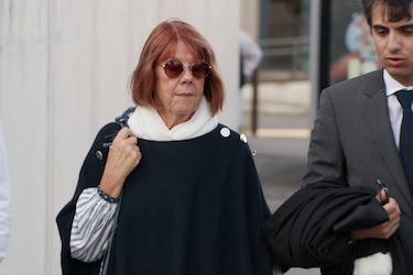 Francés acusado de drogar a su esposa para que fuera violada volverá mañana a juicio luego de haber sido hospitalizado