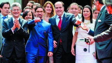 Asamblea buscará llamar a elecciones