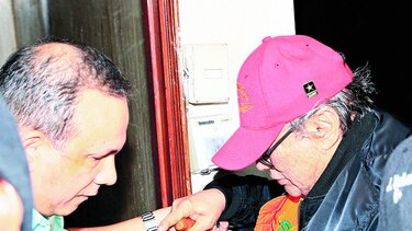 Noriega entra hoy a la sala de operaciones