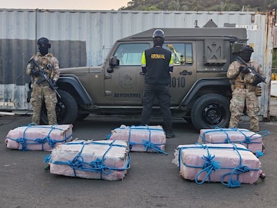 Decomisan 301 paquetes de droga en un puerto del Pacífico panameño