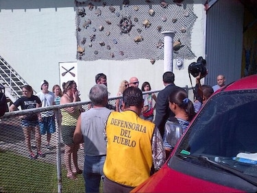 Funcionarios de la Defensoría del Pueblo visitan hangares en Albrook