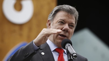 Santos promete volcarse a la agricultura tras un acuerdo con la guerrilla