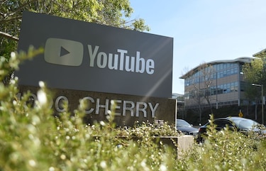 Nuevas funciones de seguridad para menores contra contenido adulto en Google y YouTube