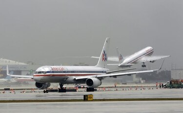 Muere piloto de American Airlines en pleno vuelo