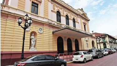 Teatro continuará cerrado