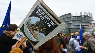 Parlamento británico pospone decisión sobre el 'brexit'