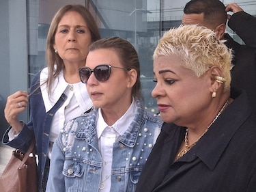 Mantienen notificación periódica a Eleine Salterio, esposa de exdirector de la DGI Publio De Gracia