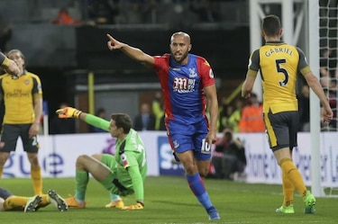 Crystal Palace golea 3-0 al Arsenal, que se aleja de la Champions
