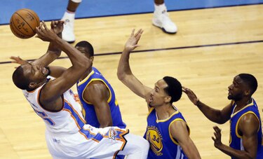 Thunder mostró su poder y toma ventaja ante los Warriors