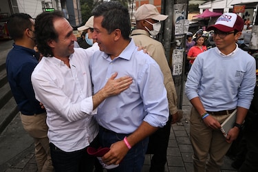 Candidato de la derecha en Colombia elige a un centrista como fórmula vicepresidencial