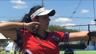 Arquera panameña impone récord nacional y avanza en los Juegos Suramericanos de Asunción