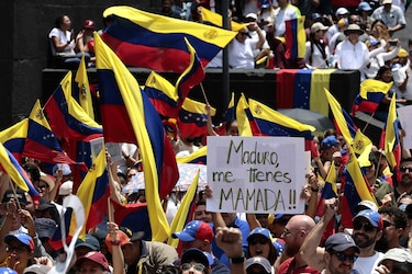 La oposición mayoritaria de Venezuela convoca a una ‘movilización global’ contra Nicolás Maduro
