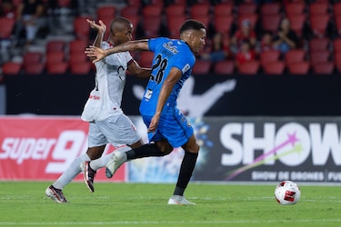 Dely Valdés rescata el empate sin goles entre Tauro y Sporting