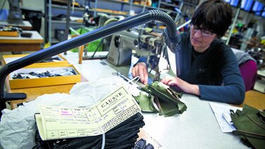 Sector privado francés muestra signos sólidos
