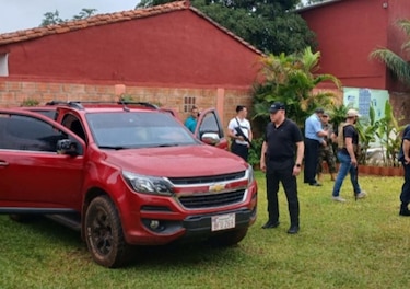 Grupo armado intenta robar una empresa en Paraguay y toma rehenes por unas horas