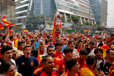 Fiebre mundialista en Nueva York: locales abarrotados y fiesta en las calles ante la final