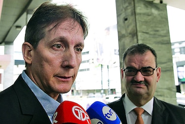 Fiscalía impone país por cárcel a Sáez-Llorens  y a de Souza