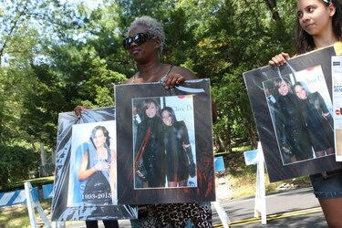 Hija de Whitney Houston descansa desde hoy junto a su madre