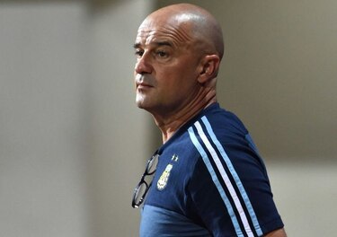 Sampaoli pide disculpas por incidente con agente de tráfico