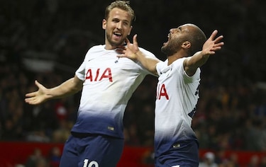 Tottenham golea 3-0 al United y deja muy tocado a Mourinho
