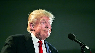 Donald Trump fustiga a juez que investiga a su universidad