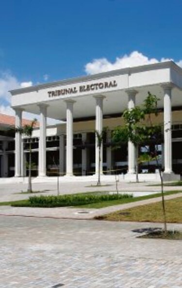 Fuerza Pública pasa a manos del TE