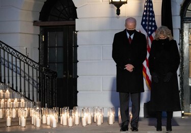 Estados Unidos supera las 500 mil muertes por la Covid-19, mientras la vacunación avanza en el mundo