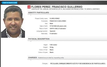 Interpol incluye a expresidente salvadoreño Flores en lista de más buscados
