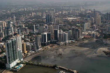 Fiscalía congela en Panamá cuentas de hondureña acusada de corrupción