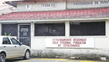 Juez sobresee a directivos de fundación universitaria